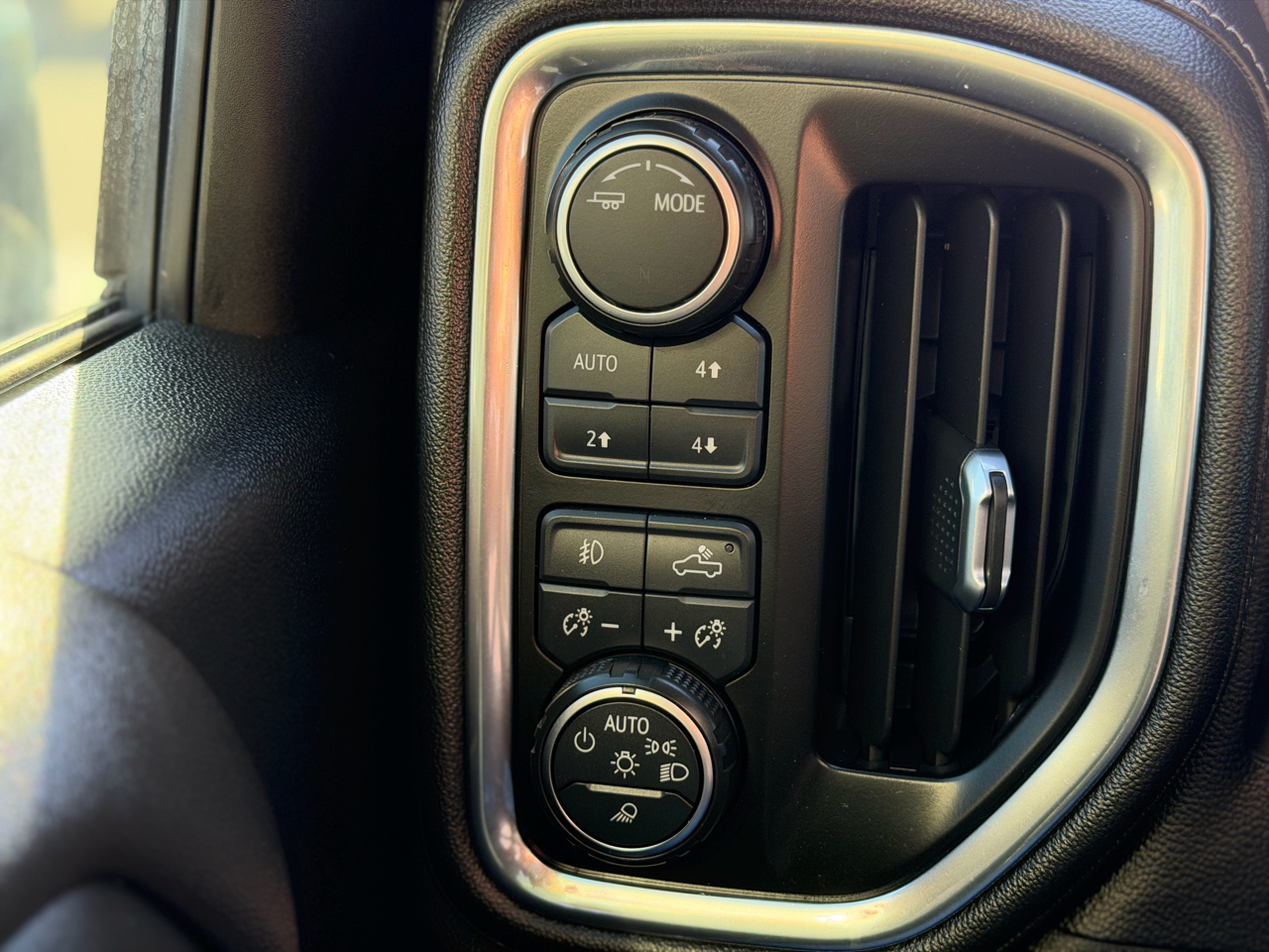 Chevrolet Silverado 2500HD LTZ Crew Cab 4WD 2020