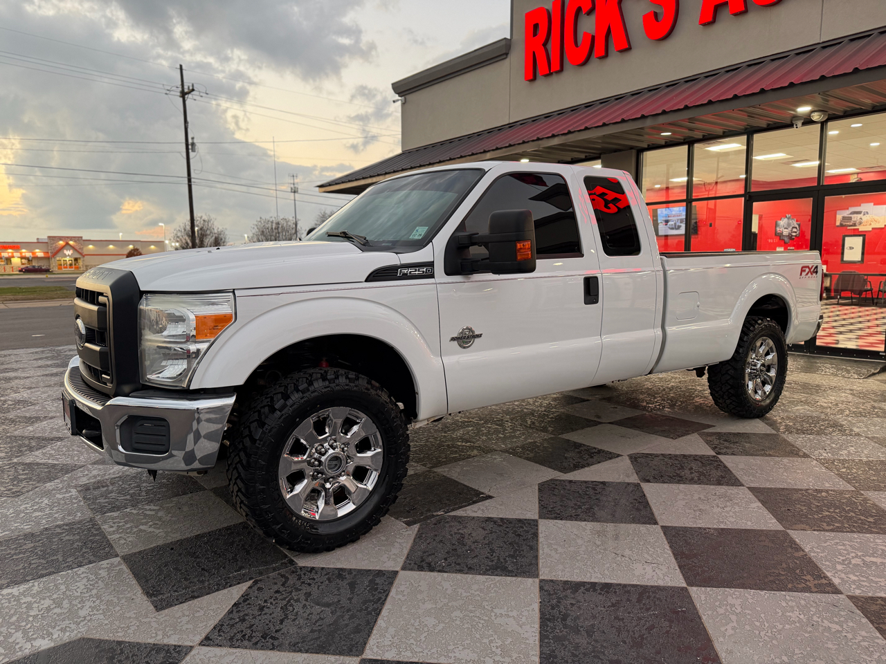 Ford F-250 SD XL SuperCab 4WD 2015
