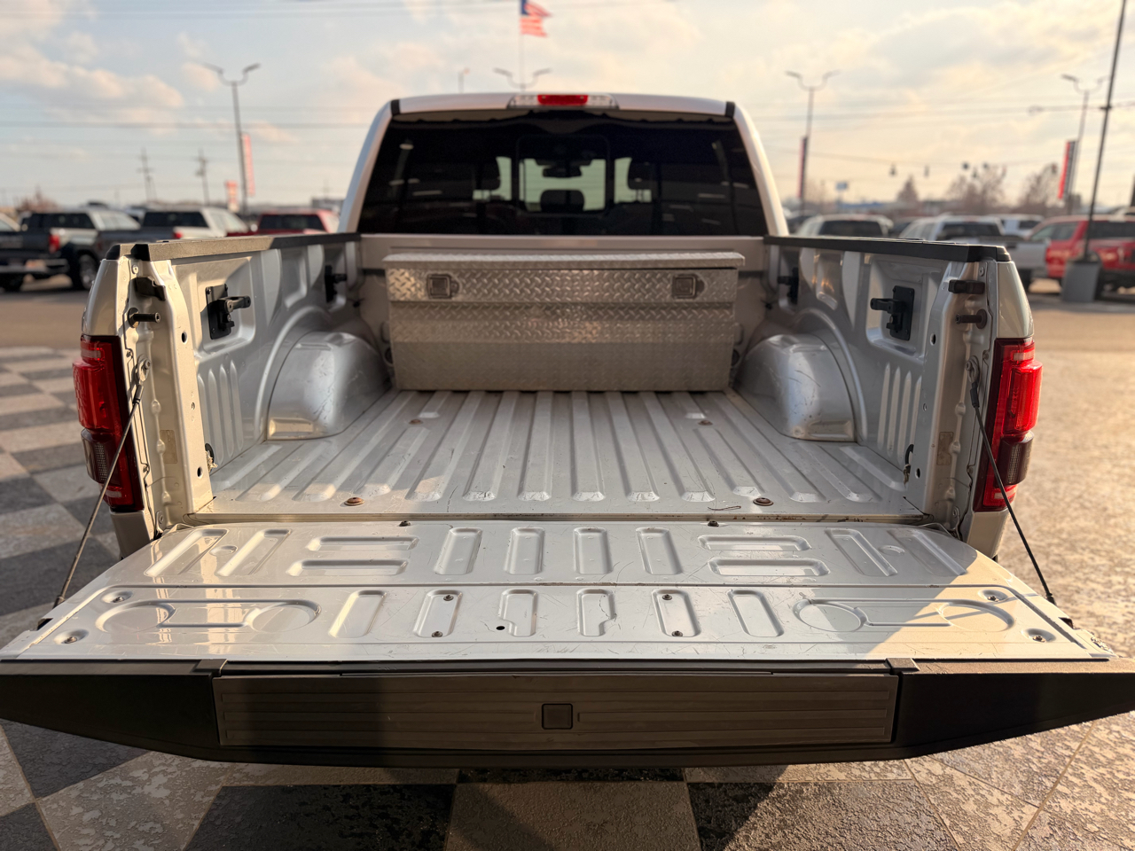 Ford F-150 Lariat 4WD SuperCrew 5.5' Box 2016