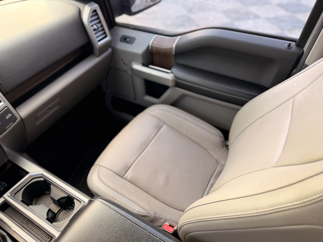 Ford F-150 Lariat 4WD SuperCrew 5.5' Box 2016