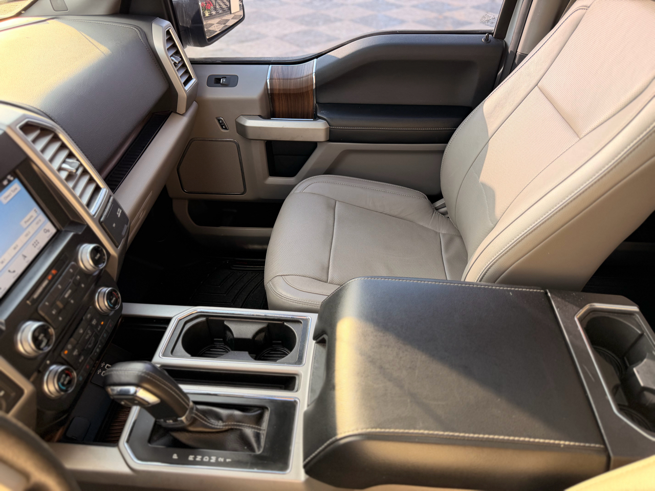 Ford F-150 Lariat 4WD SuperCrew 5.5' Box 2016