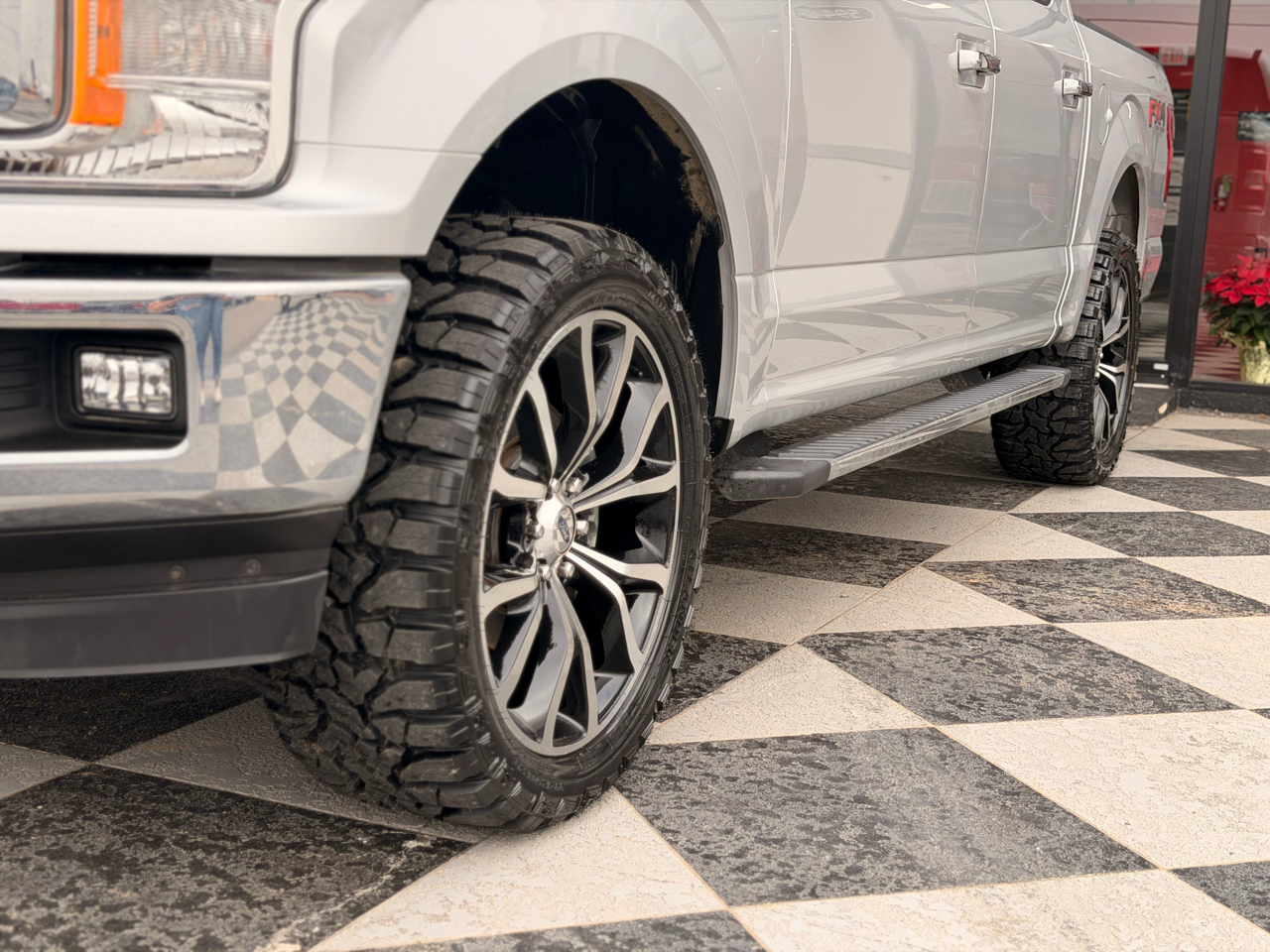 Ford F-150 XLT 4WD SuperCrew 5.5' Box 2018