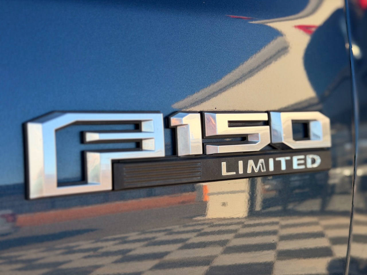 Ford F-150 Limited 4WD SuperCrew 5.5' Box 2017