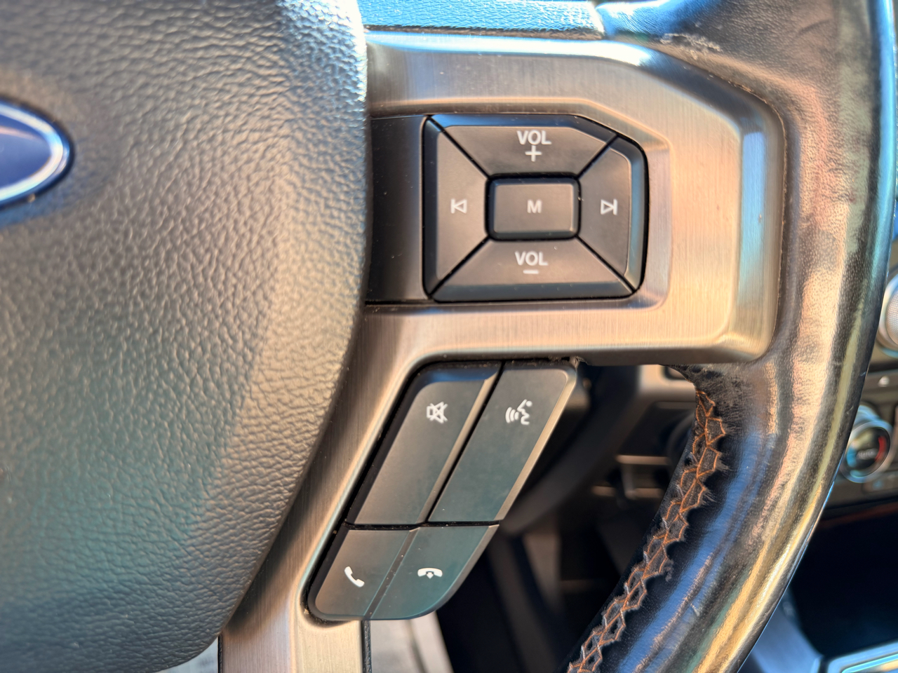 Ford F-150 Limited 4WD SuperCrew 5.5' Box 2017