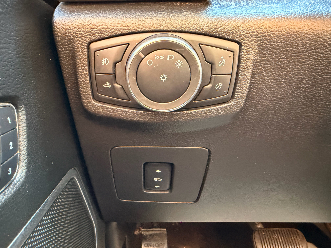 Ford F-150 Limited 4WD SuperCrew 5.5' Box 2017