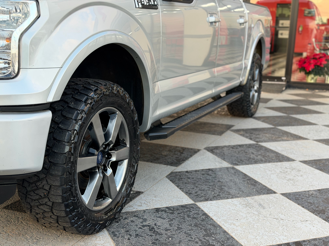 Ford F-150 XLT SuperCrew 4WD 2016