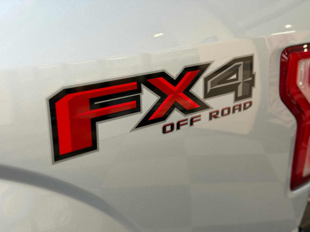 Ford F-150 XLT SuperCrew 4WD 2016