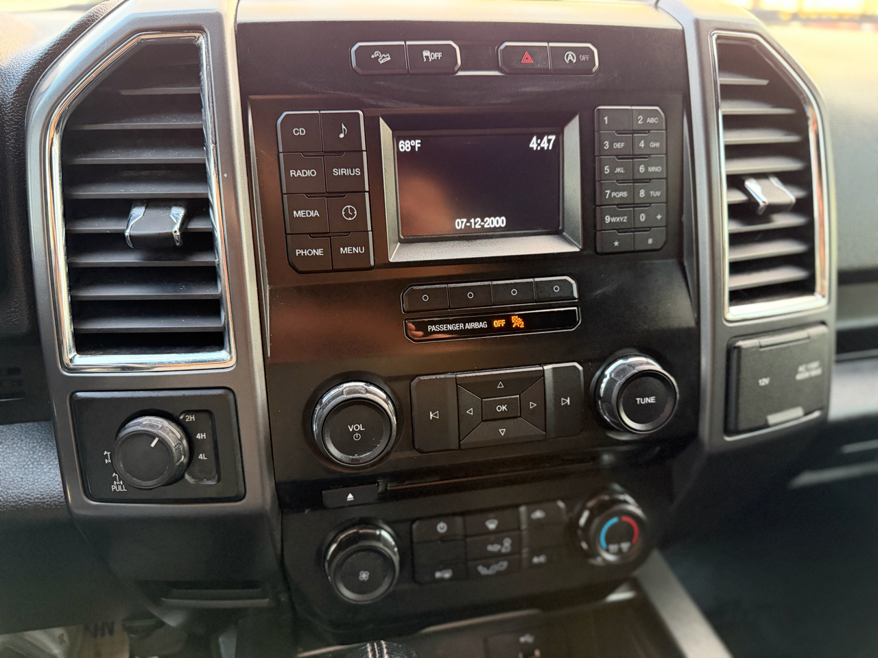 Ford F-150 XLT SuperCrew 4WD 2016