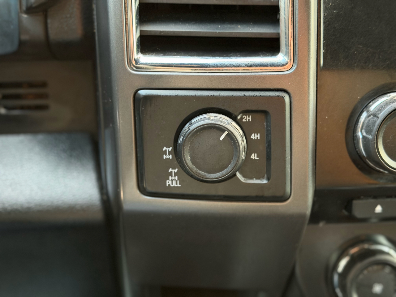 Ford F-150 XLT SuperCrew 4WD 2016