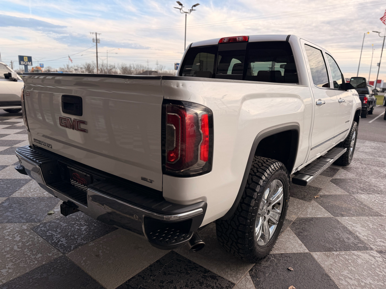 GMC Sierra 1500 SLT Crew Cab 4WD 2016