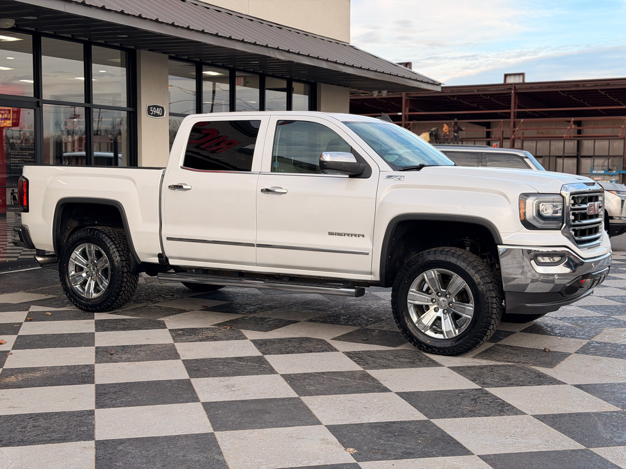 GMC Sierra 1500 SLT Crew Cab 4WD 2016