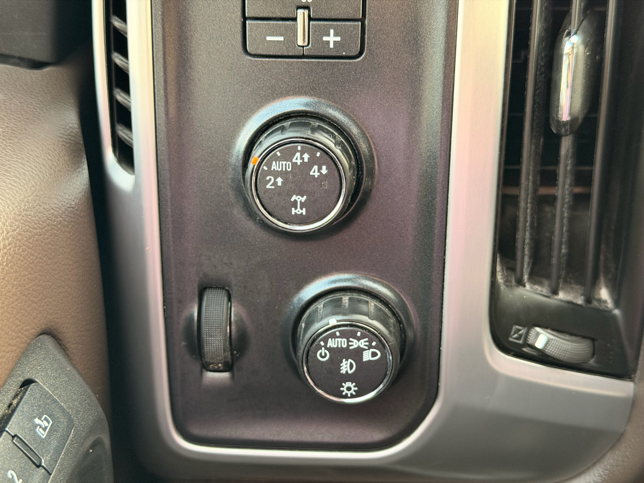 GMC Sierra 1500 SLT Crew Cab 4WD 2016