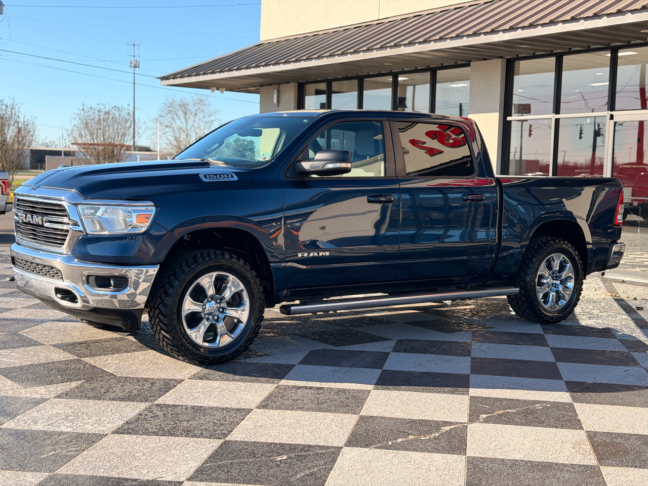 RAM 1500 Big Horn Crew Cab SWB 4WD 2021