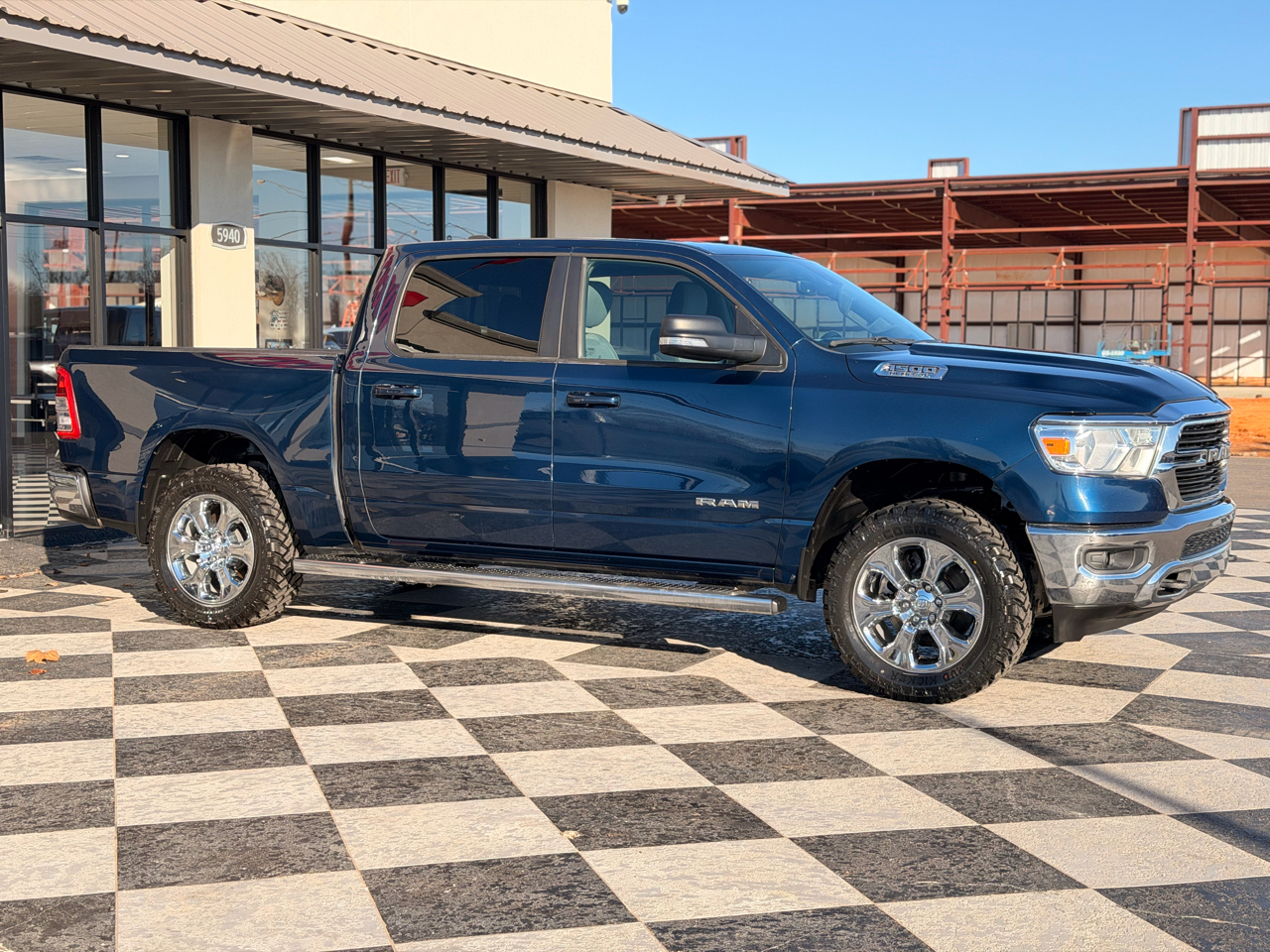 RAM 1500 Big Horn Crew Cab SWB 4WD 2021