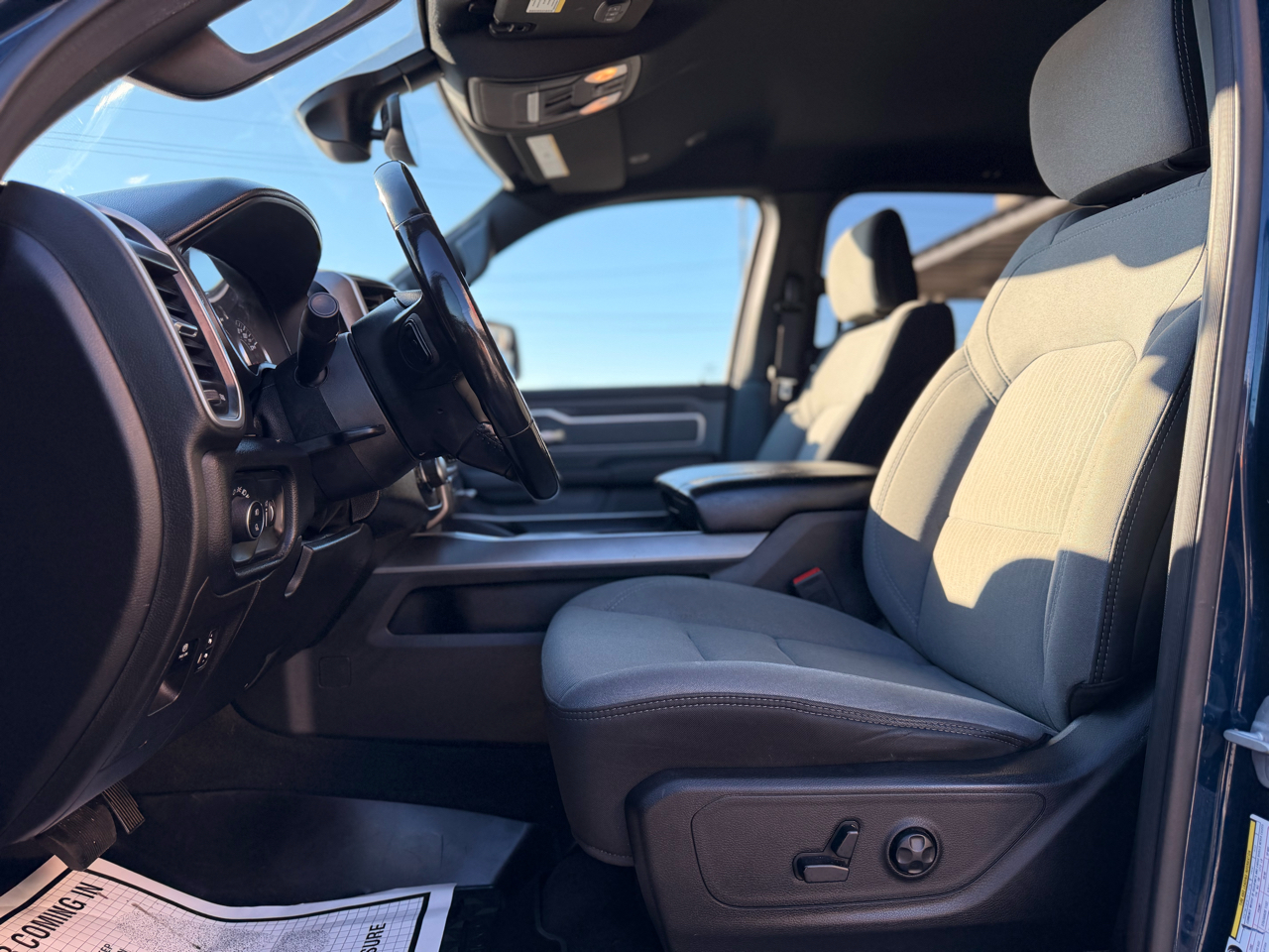 RAM 1500 Big Horn Crew Cab SWB 4WD 2021