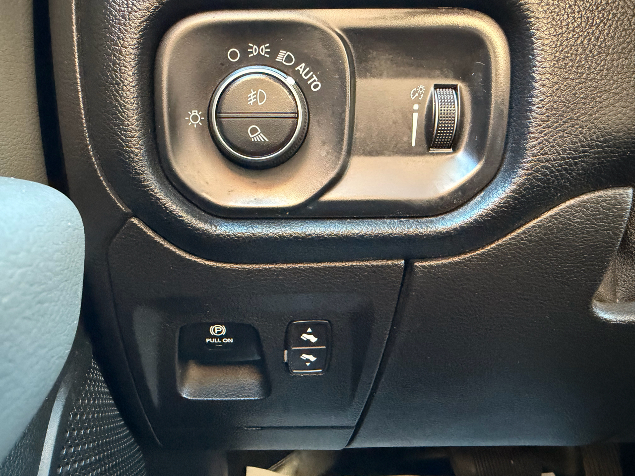 RAM 1500 Big Horn Crew Cab SWB 4WD 2021