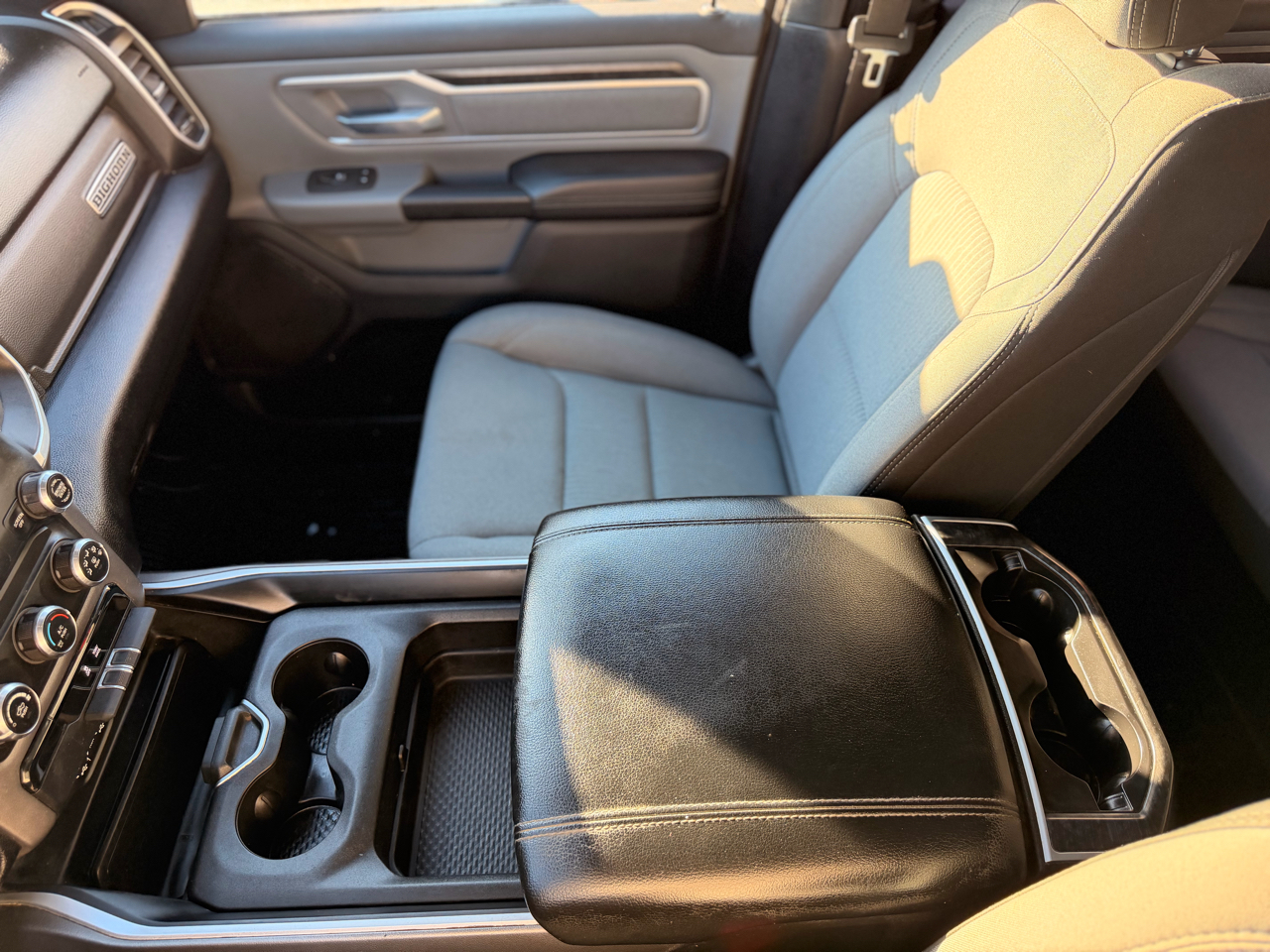 RAM 1500 Big Horn Crew Cab SWB 4WD 2021