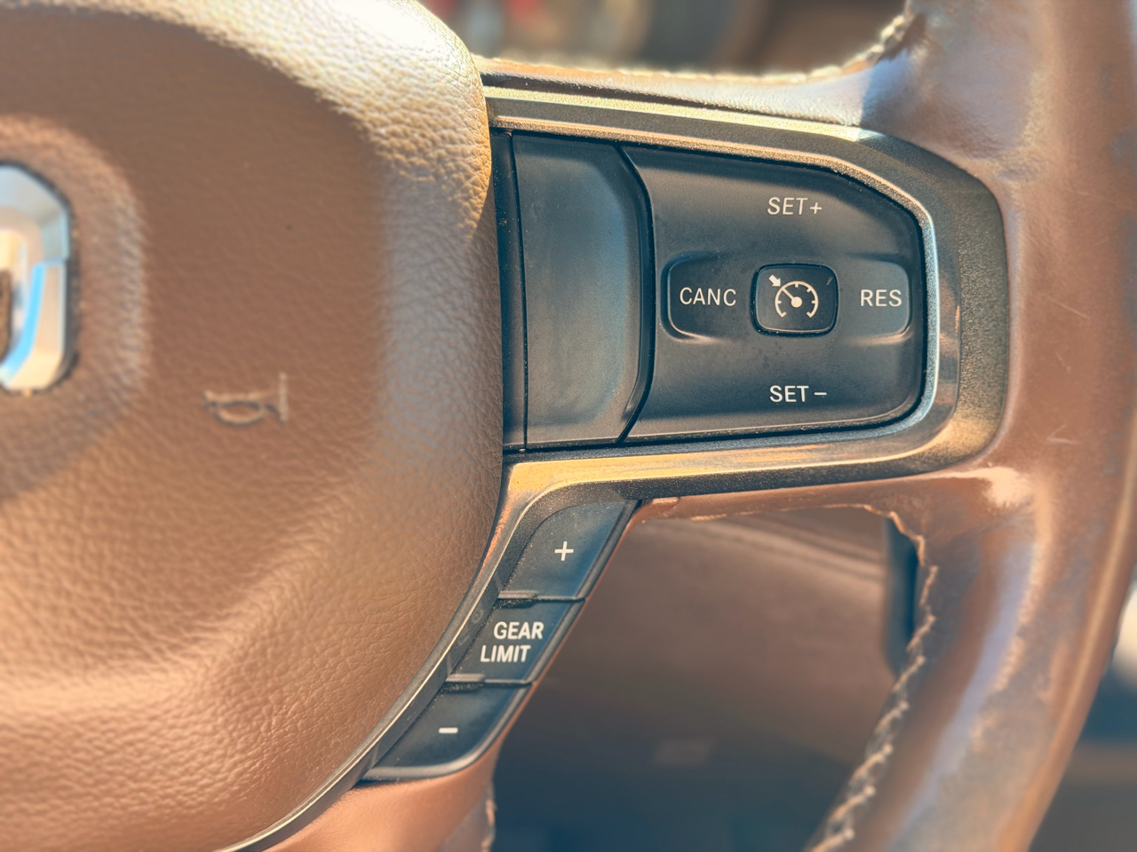 RAM 1500 Longhorn Crew Cab SWB 2WD 2019