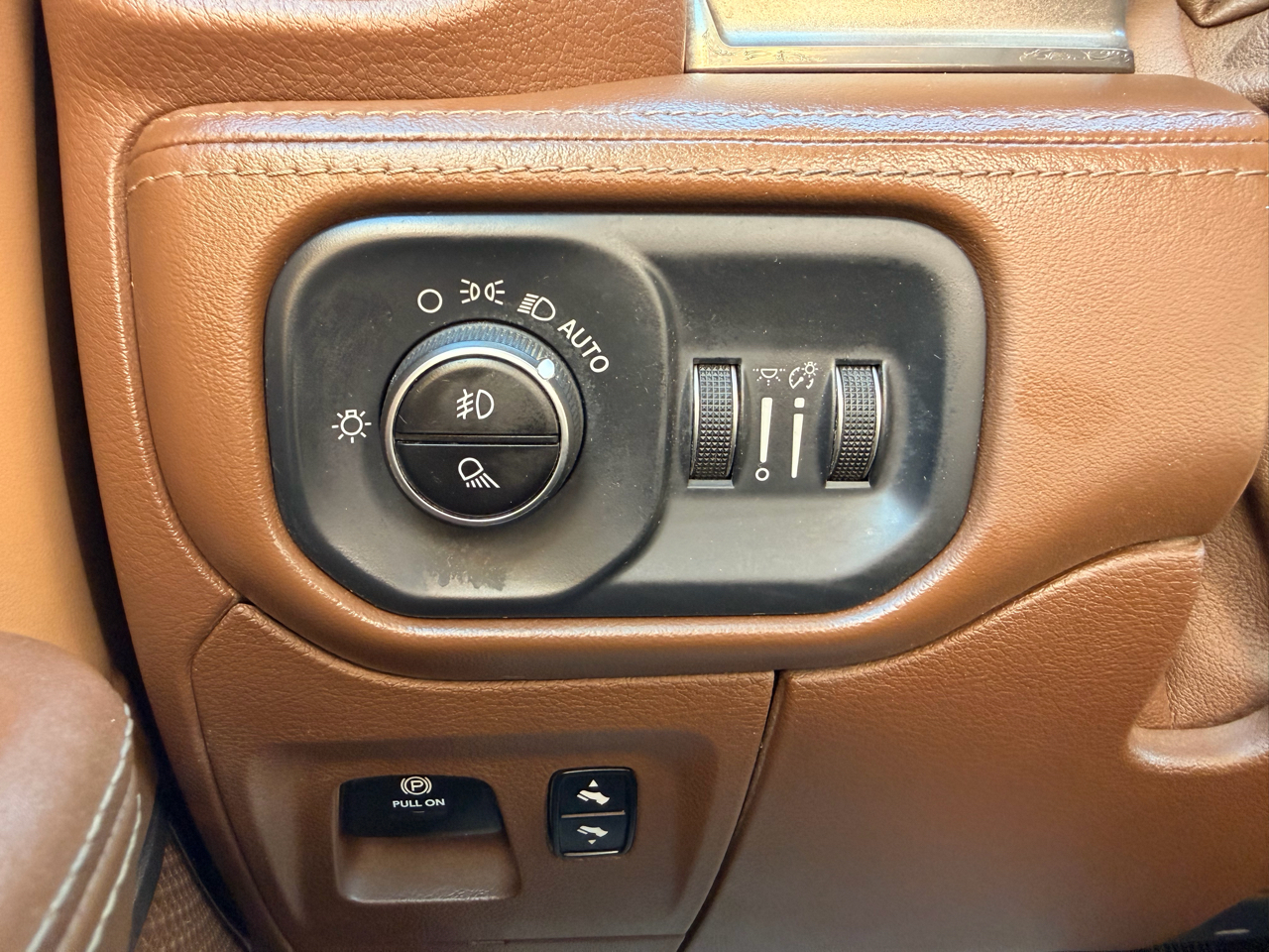 RAM 1500 Longhorn Crew Cab SWB 2WD 2019