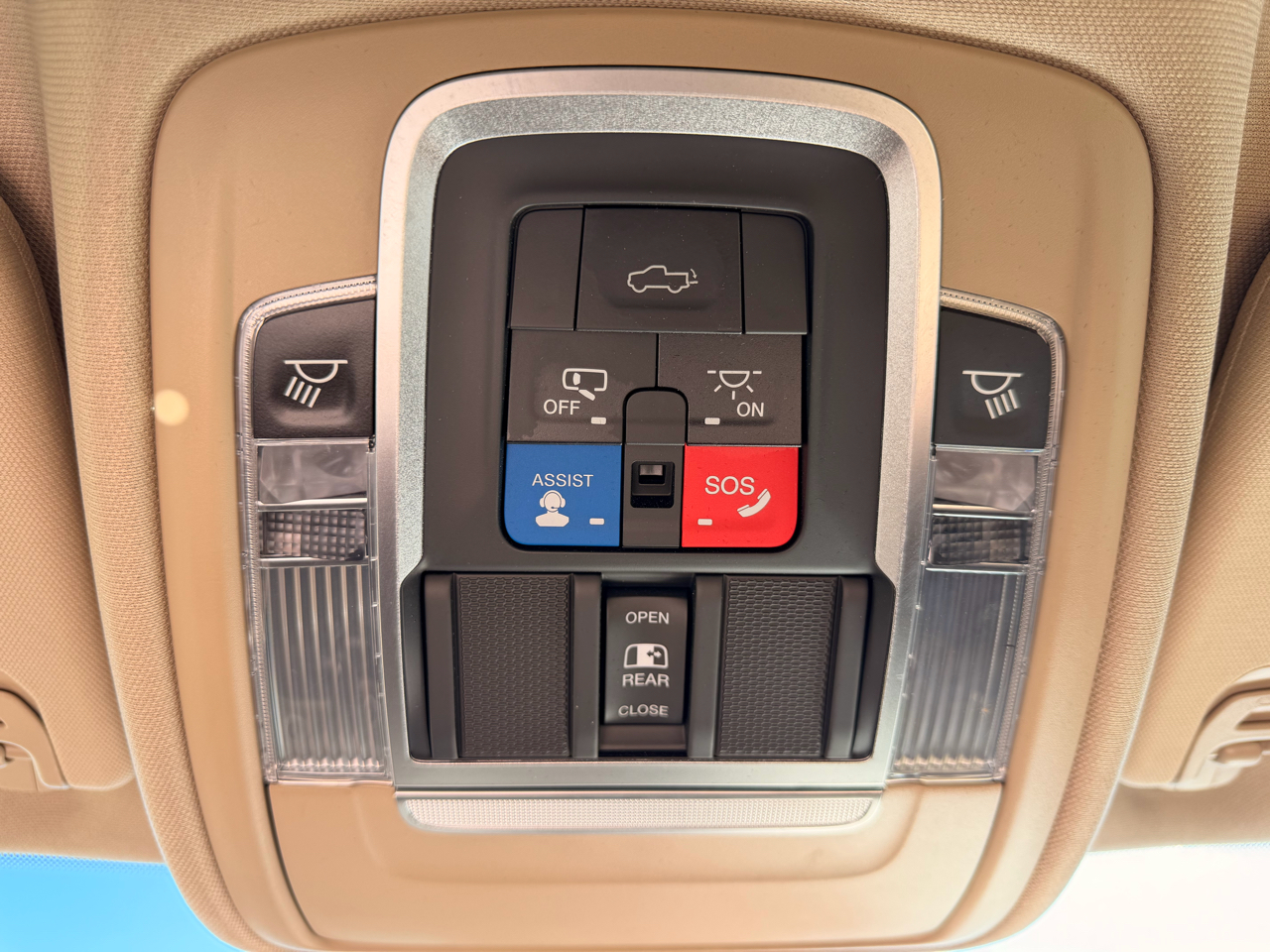 RAM 1500 Longhorn Crew Cab SWB 2WD 2019