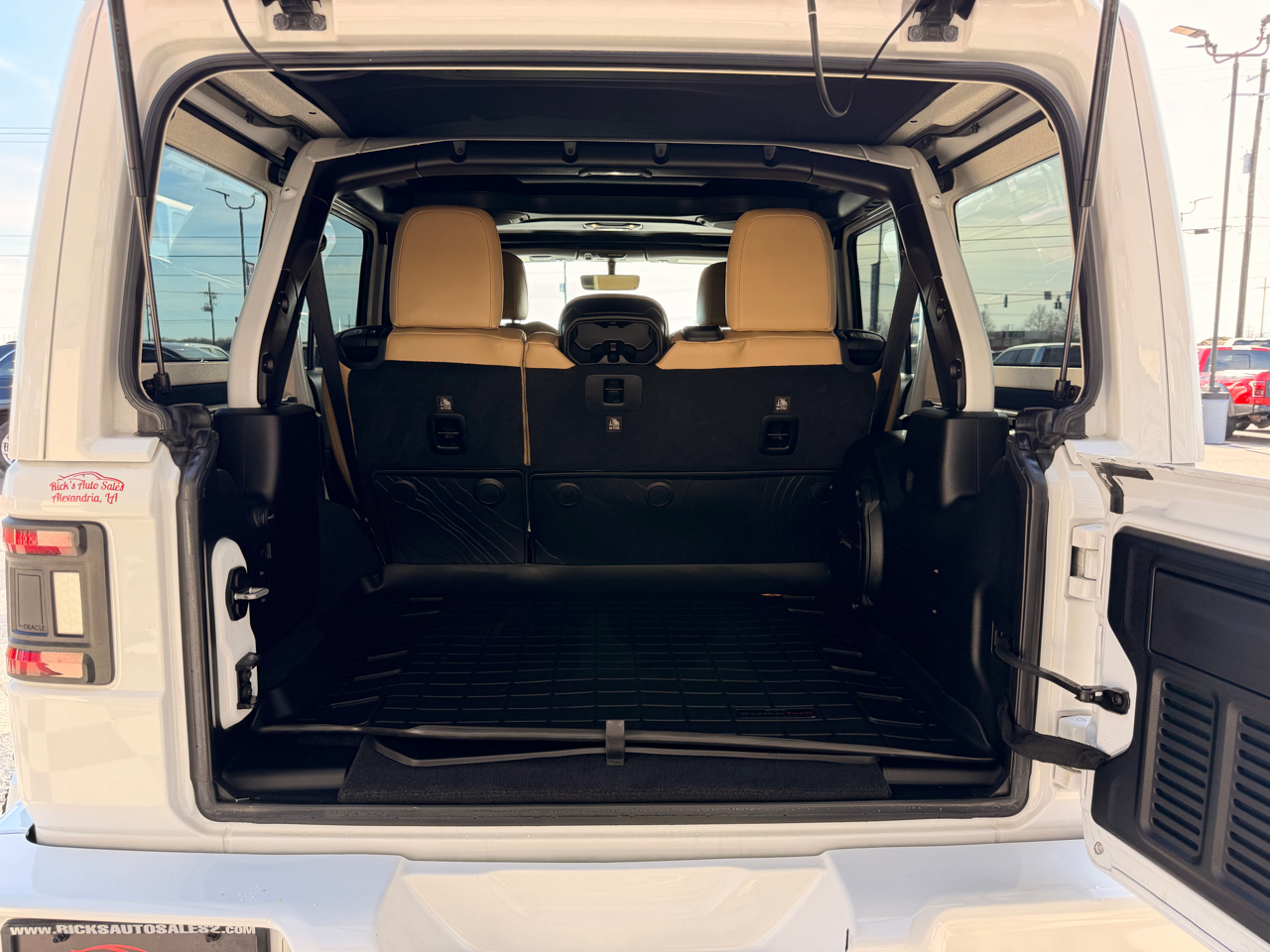 Jeep Wrangler Unlimited Sahara 2018