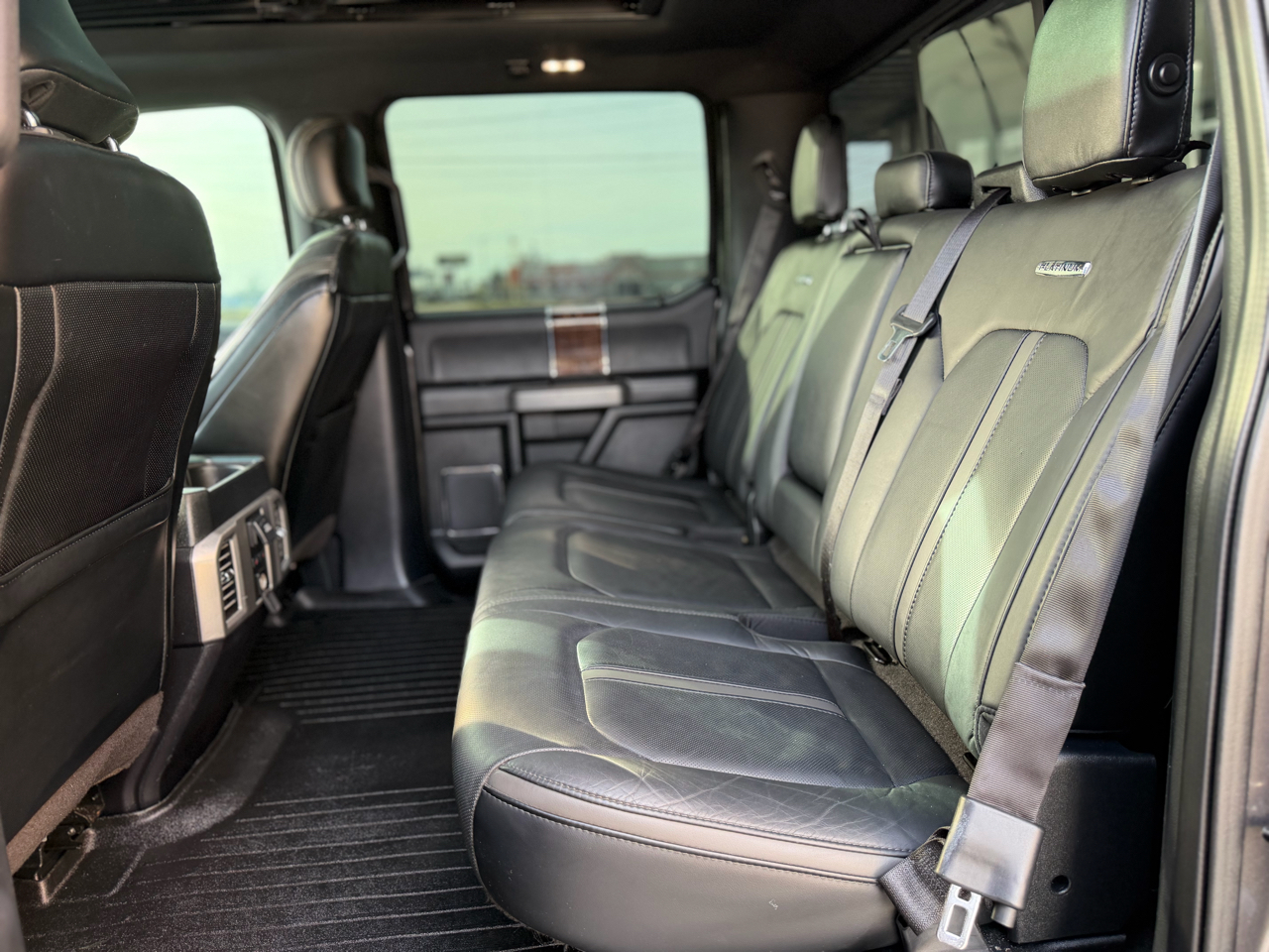 Ford F-150 Platinum SuperCrew 4WD 2015