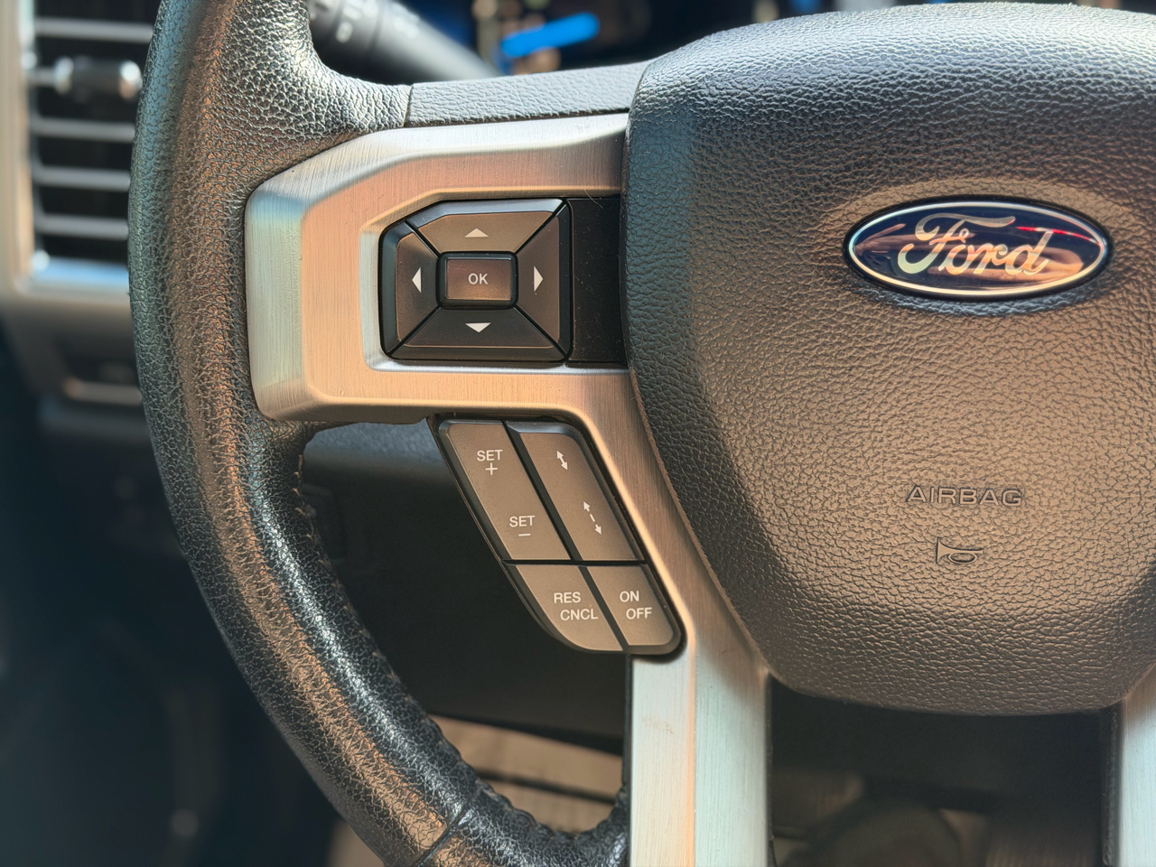 Ford F-150 Platinum SuperCrew 4WD 2015