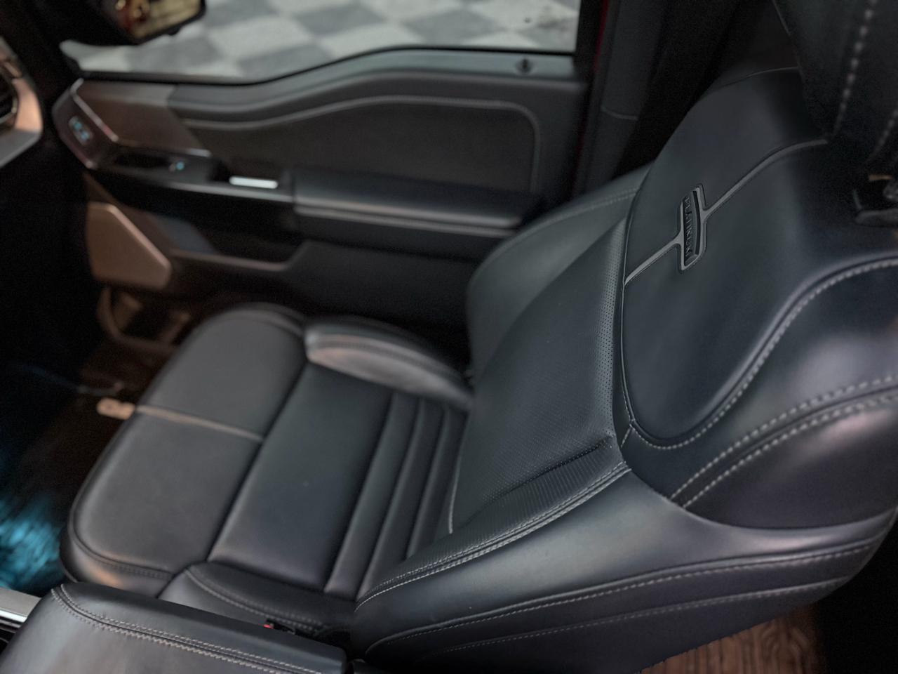 Ford F-150 Platinum SuperCrew 4WD 2022