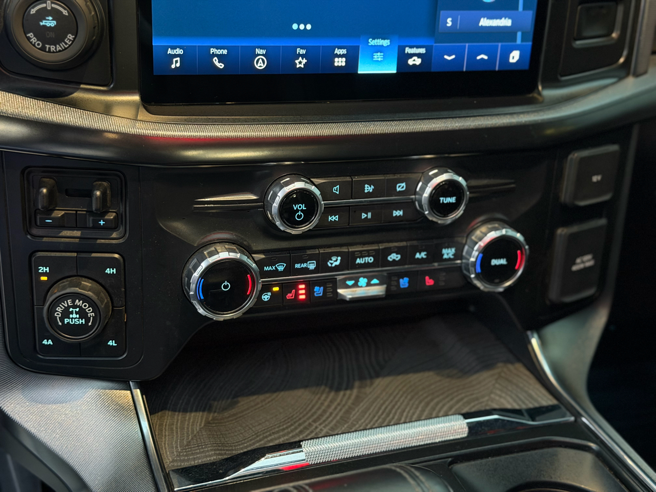 Ford F-150 Platinum SuperCrew 4WD 2022