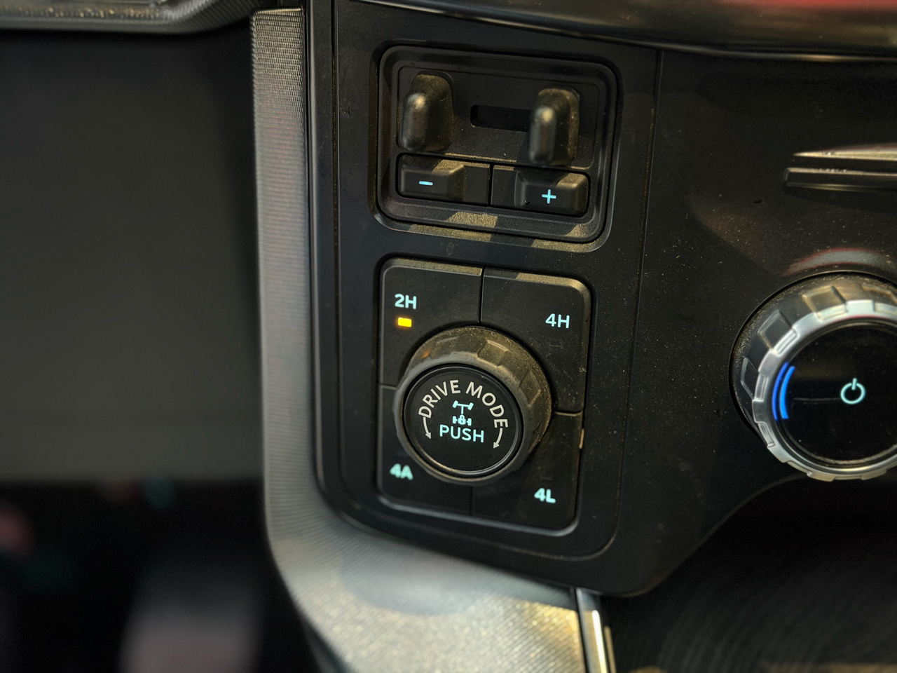 Ford F-150 Platinum SuperCrew 4WD 2022