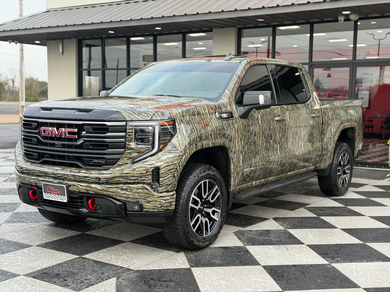 GMC Sierra 1500 AT4 Crew Cab 4WD 2025