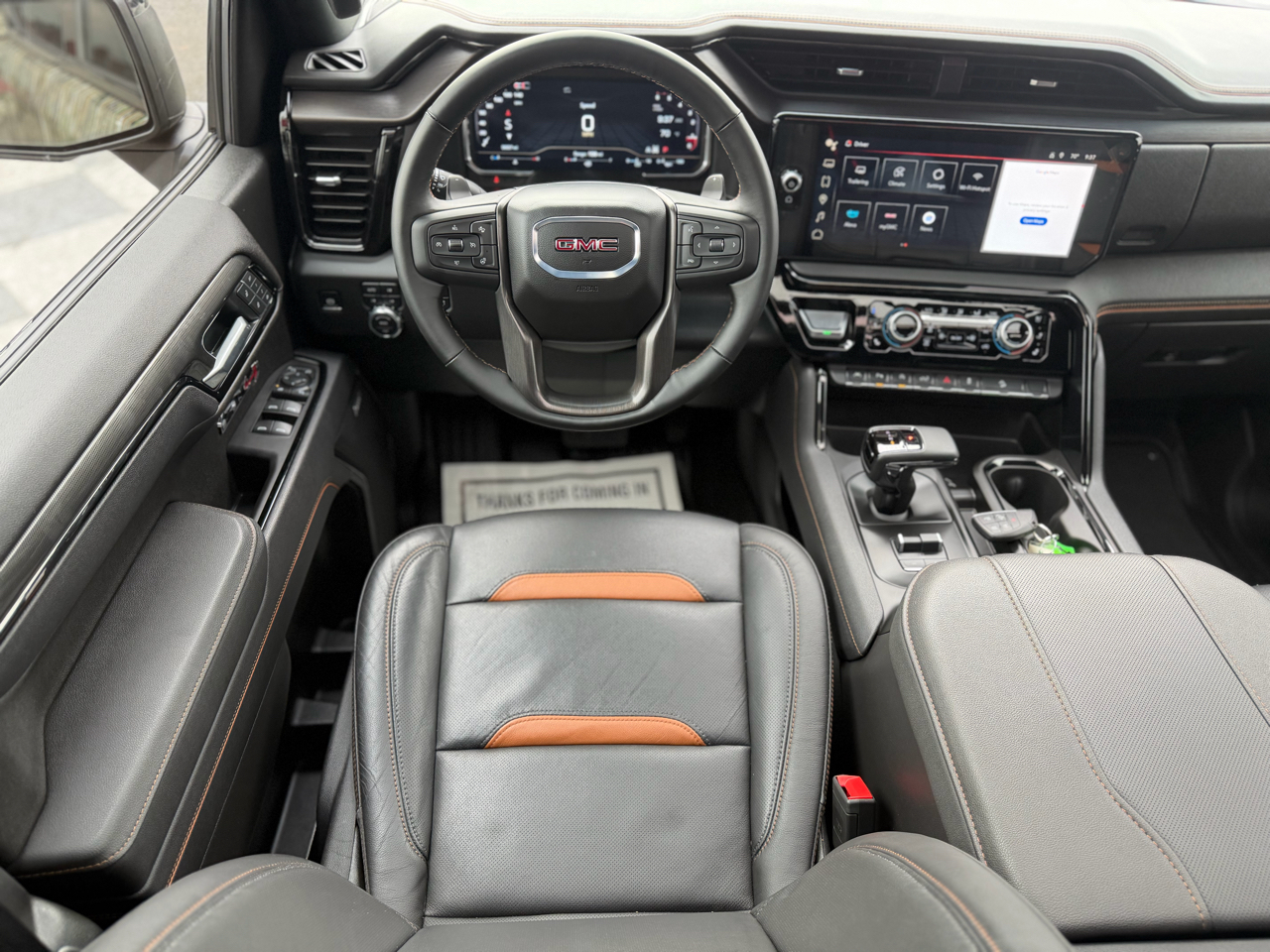 GMC Sierra 1500 AT4 Crew Cab 4WD 2025