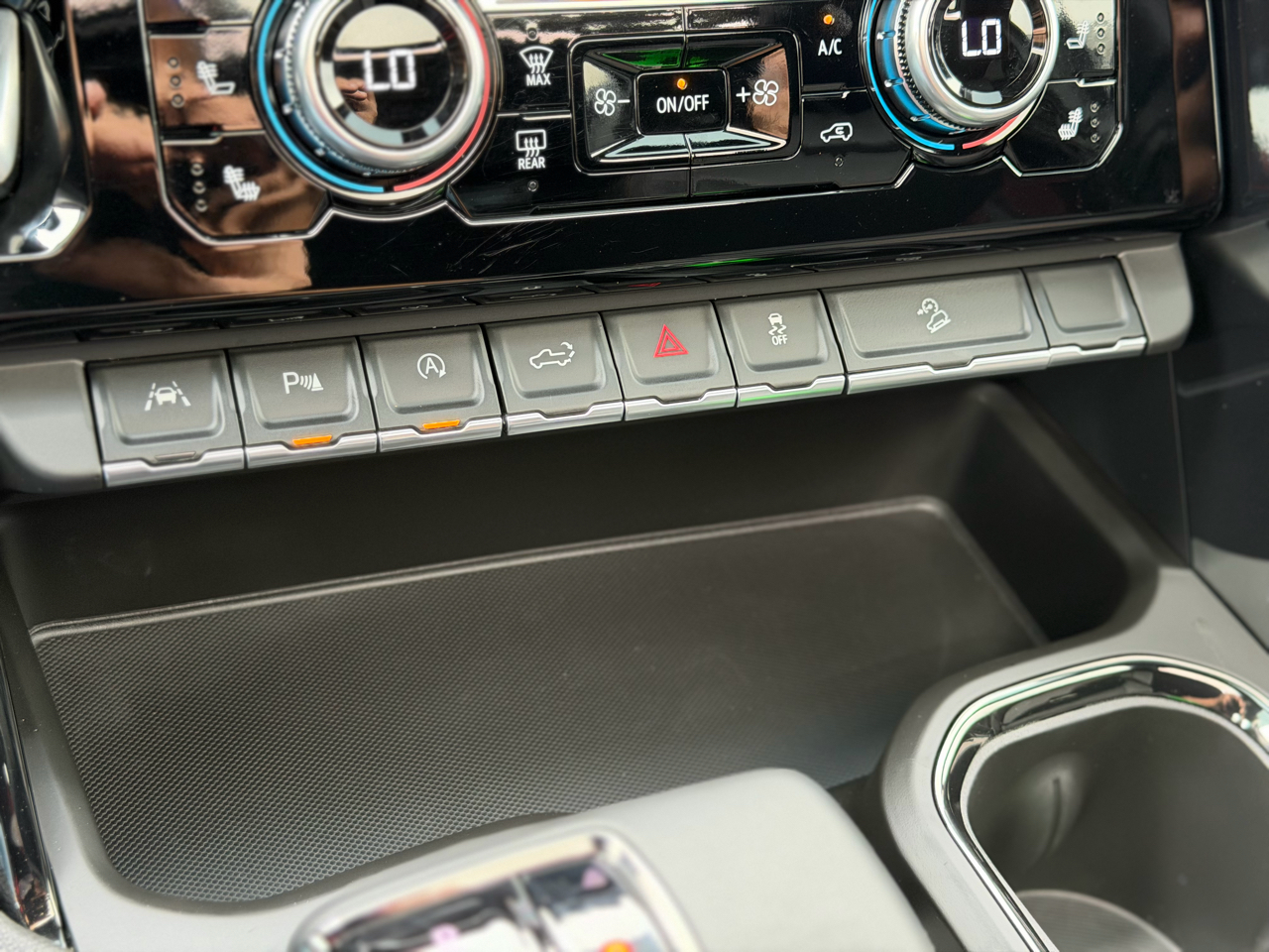 GMC Sierra 1500 AT4 Crew Cab 4WD 2025