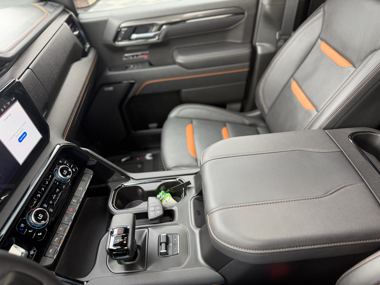 GMC Sierra 1500 AT4 Crew Cab 4WD 2025