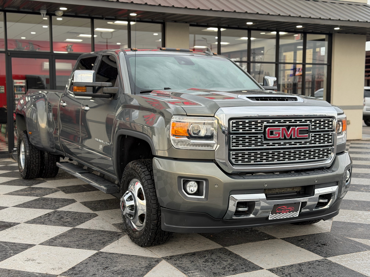 GMC Sierra 3500HD 4WD Crew Cab 167.7" DRW Denali 2018