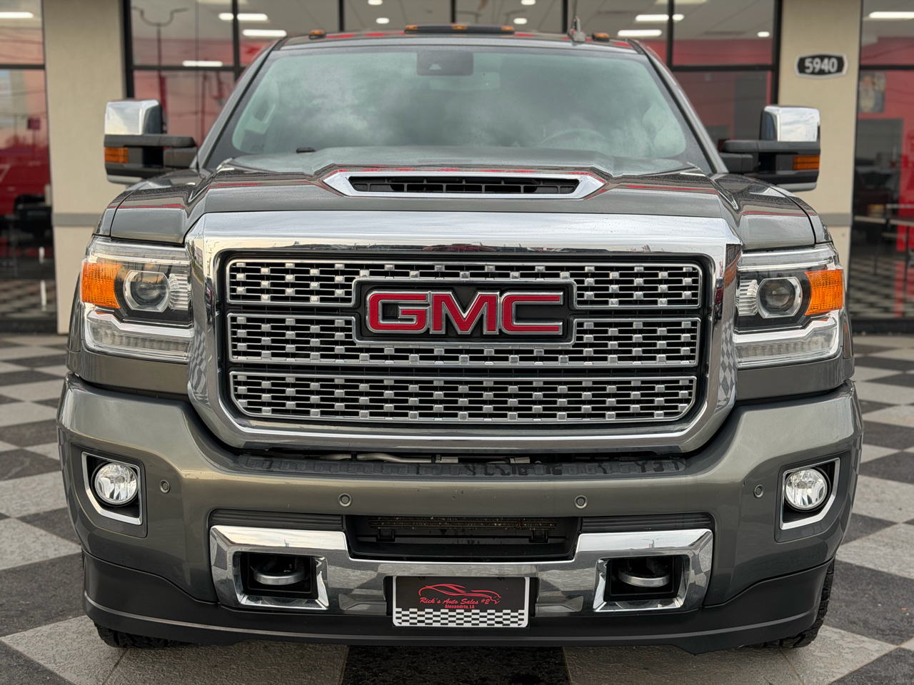 GMC Sierra 3500HD 4WD Crew Cab 167.7" DRW Denali 2018