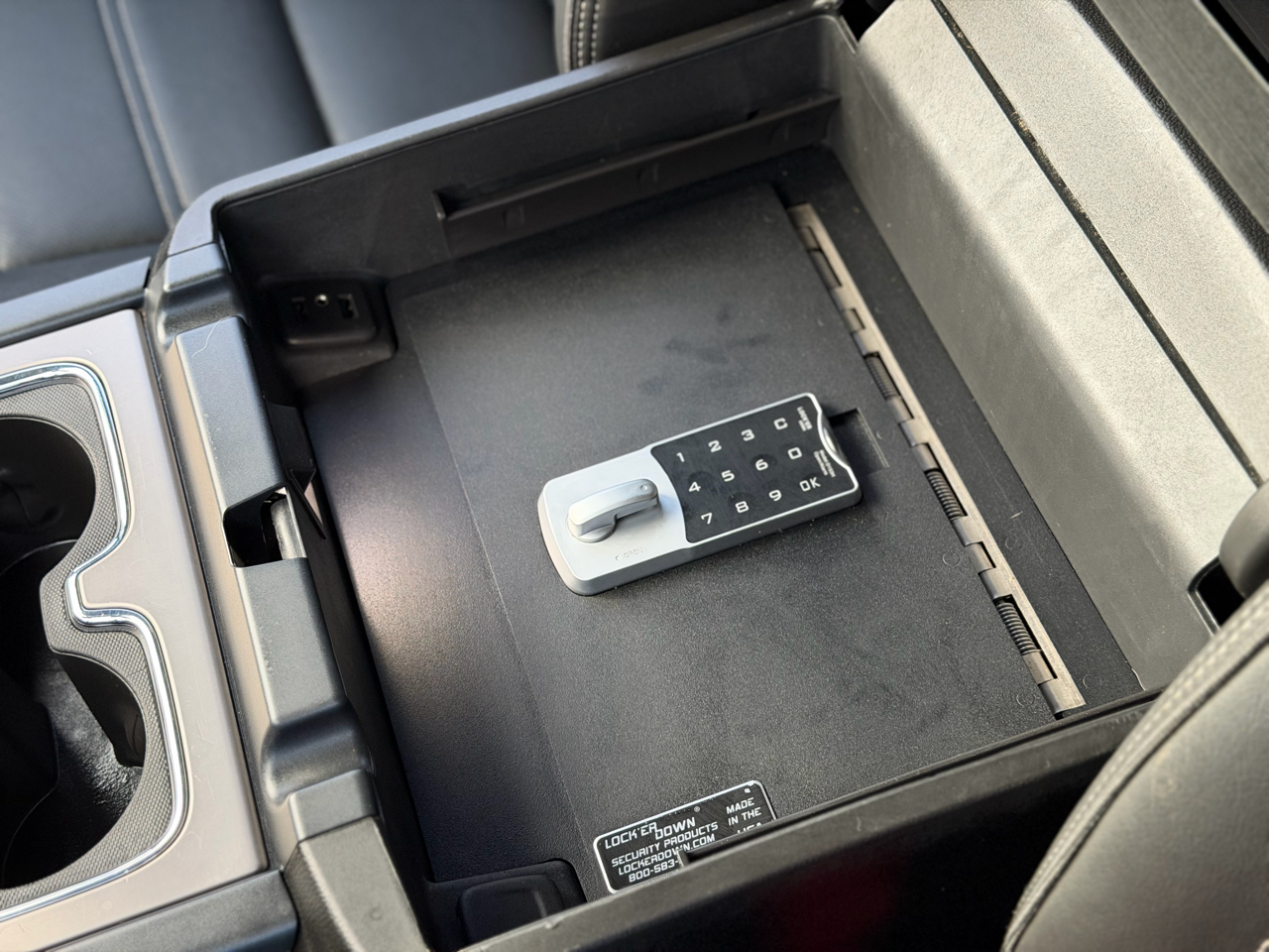 GMC Sierra 3500HD 4WD Crew Cab 167.7" DRW Denali 2018