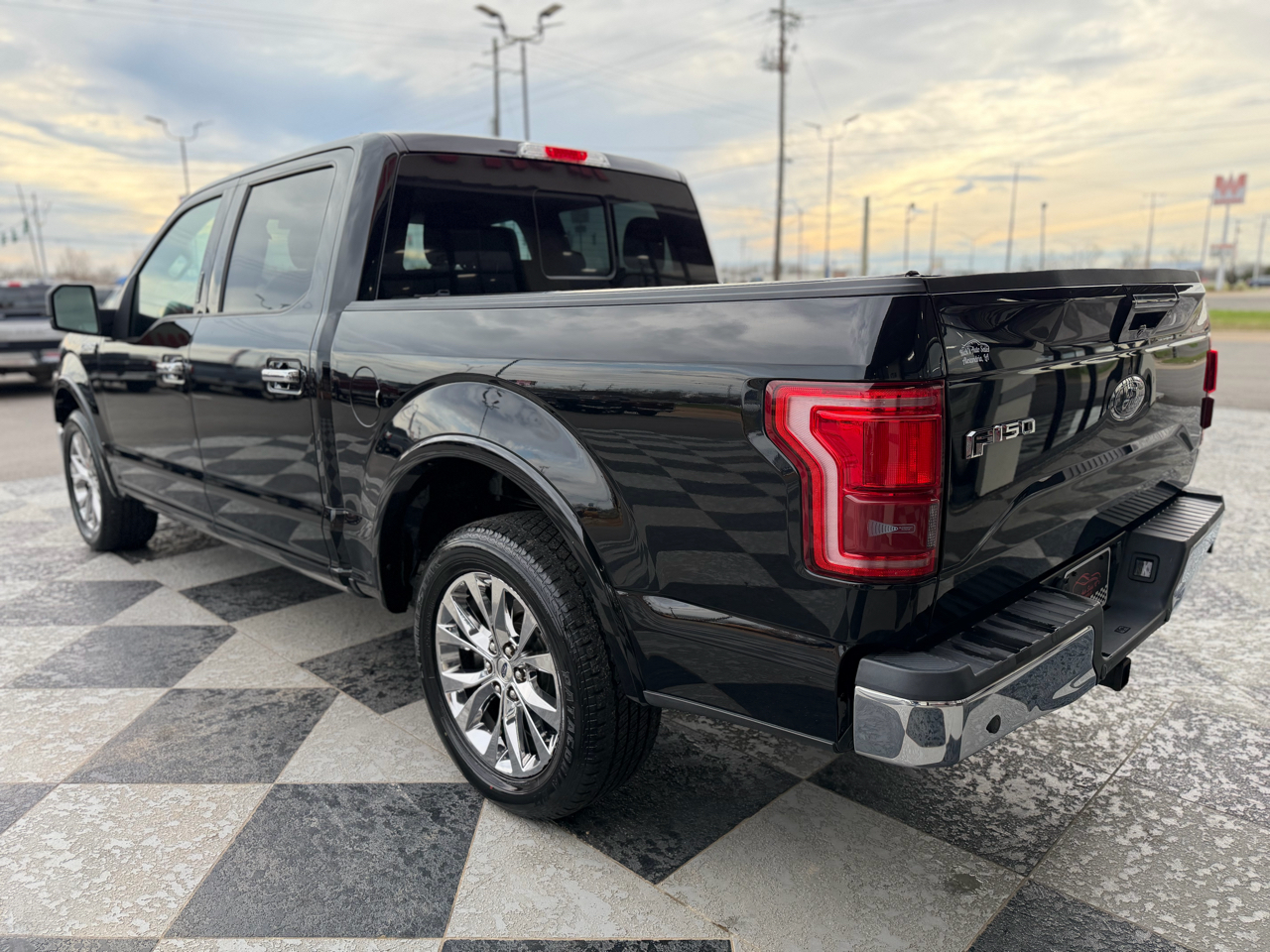 Ford F-150 Lariat SuperCrew 2WD 2017