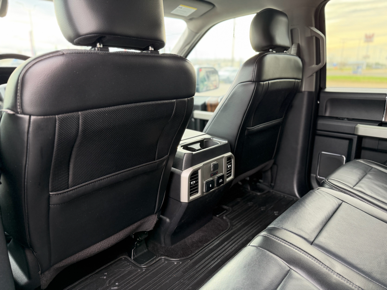 Ford F-150 Lariat SuperCrew 2WD 2017