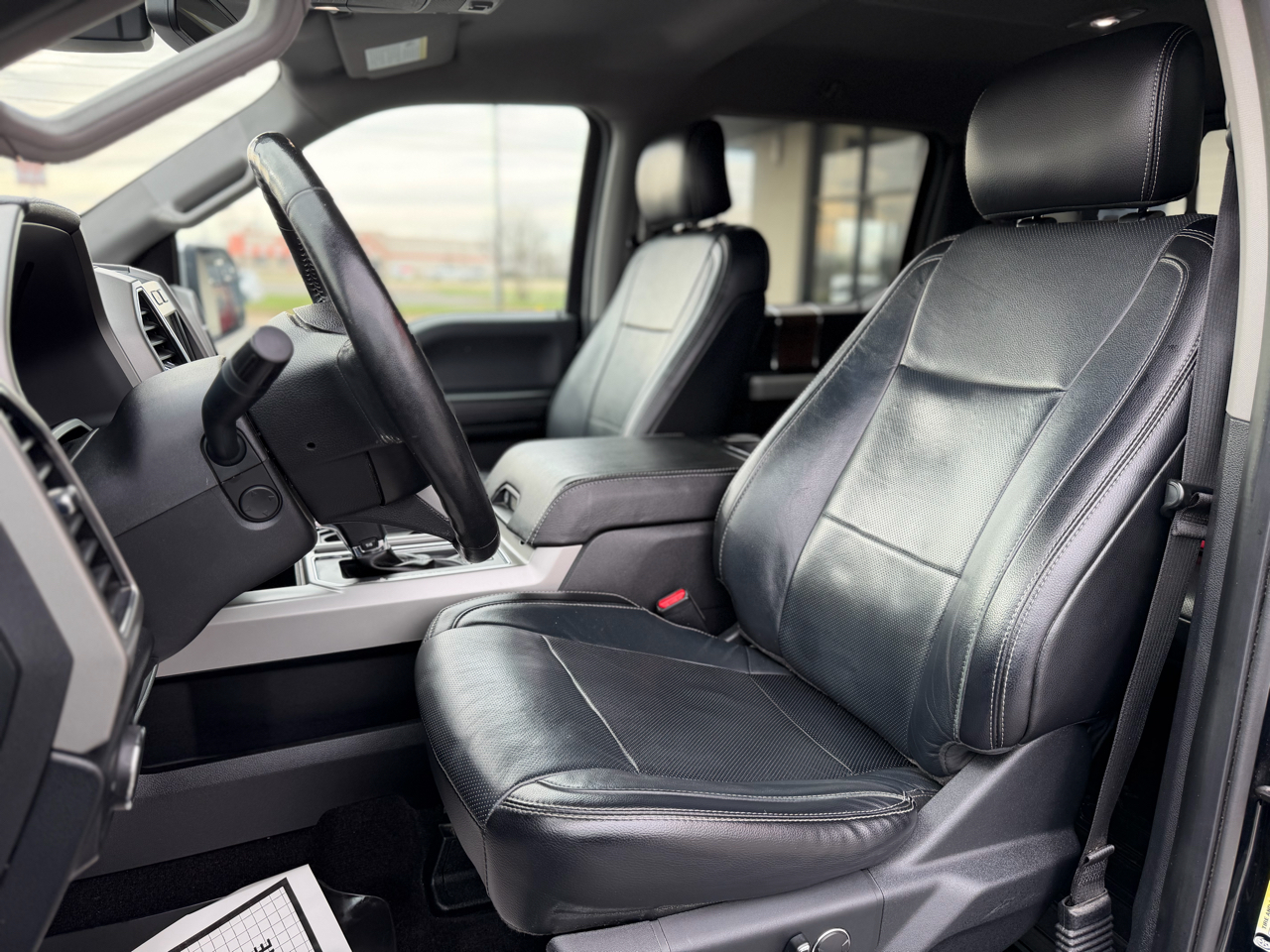 Ford F-150 Lariat SuperCrew 2WD 2017