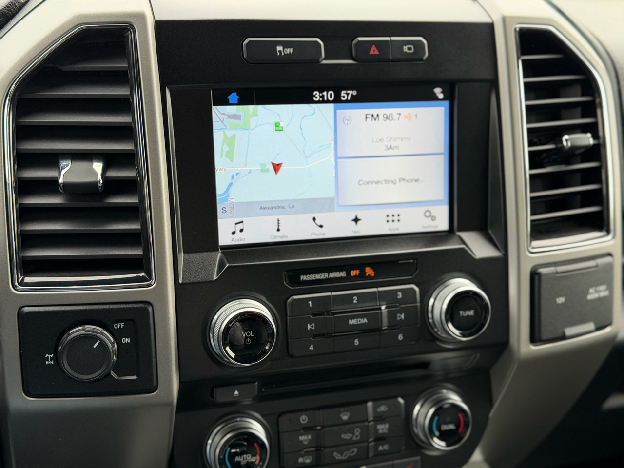 Ford F-150 Lariat SuperCrew 2WD 2017