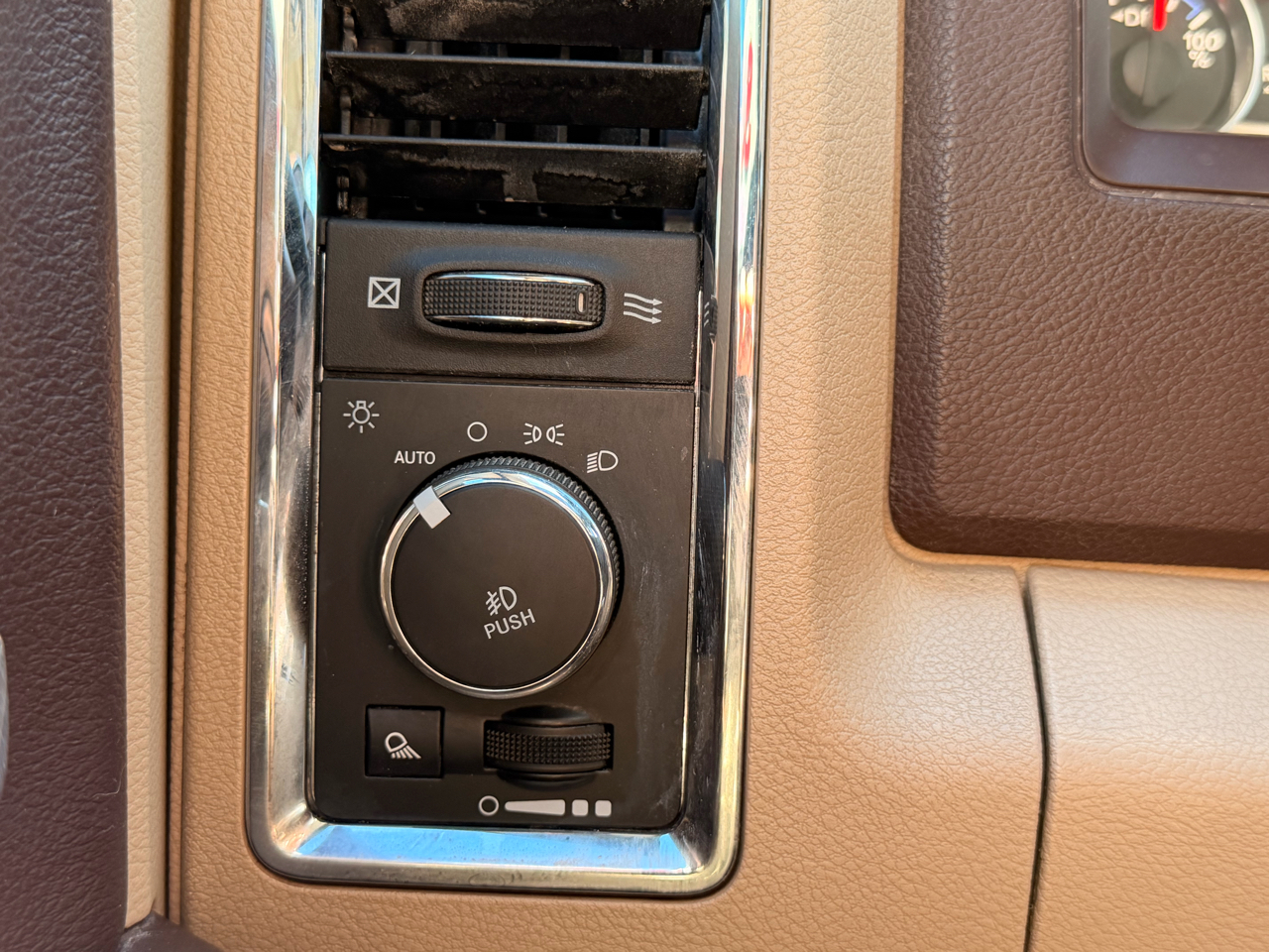 RAM 3500 Laramie Crew Cab LWB 4WD DRW 2018