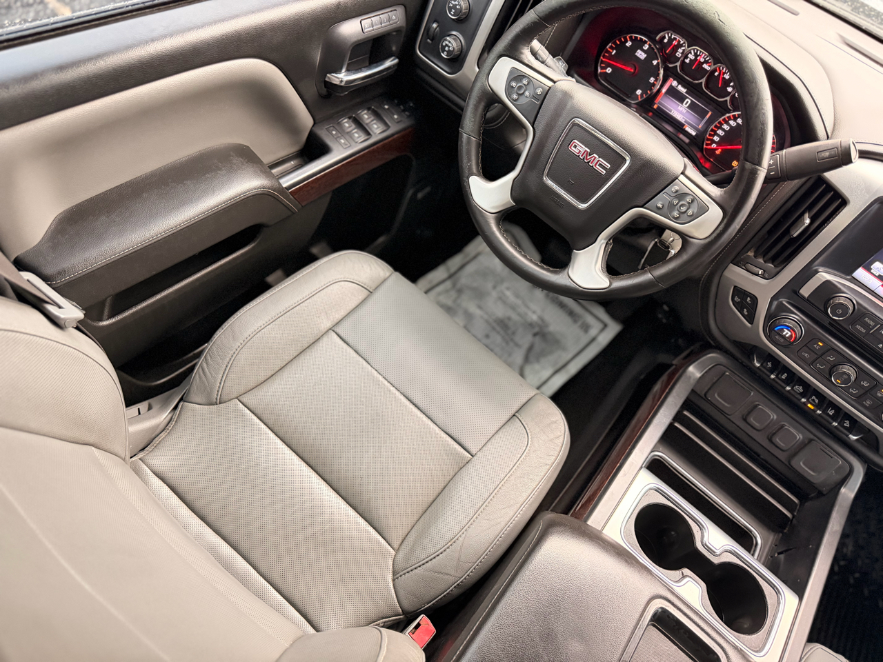 GMC Sierra 1500 SLT Crew Cab 4WD 2015