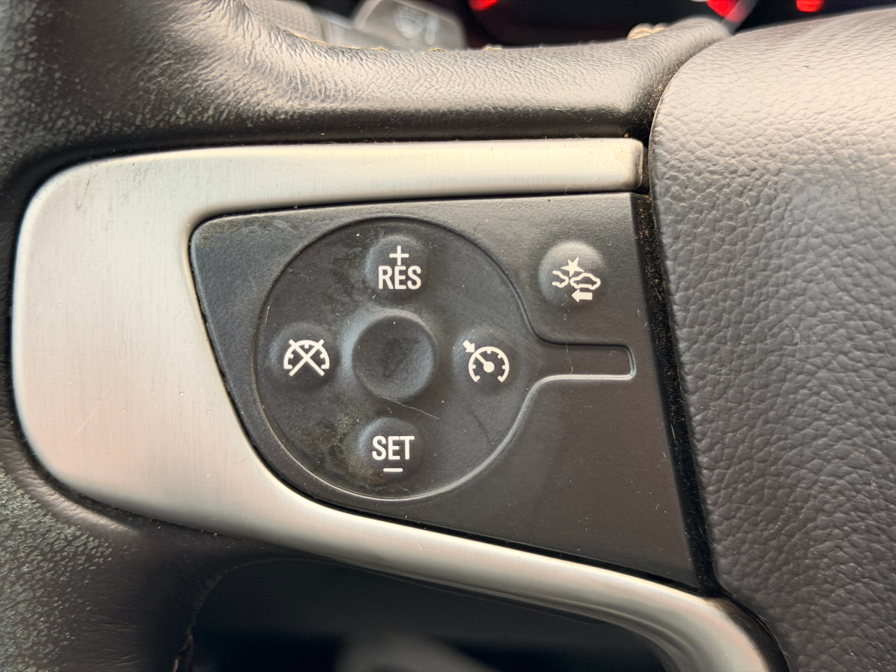 GMC Sierra 1500 SLT Crew Cab 4WD 2015