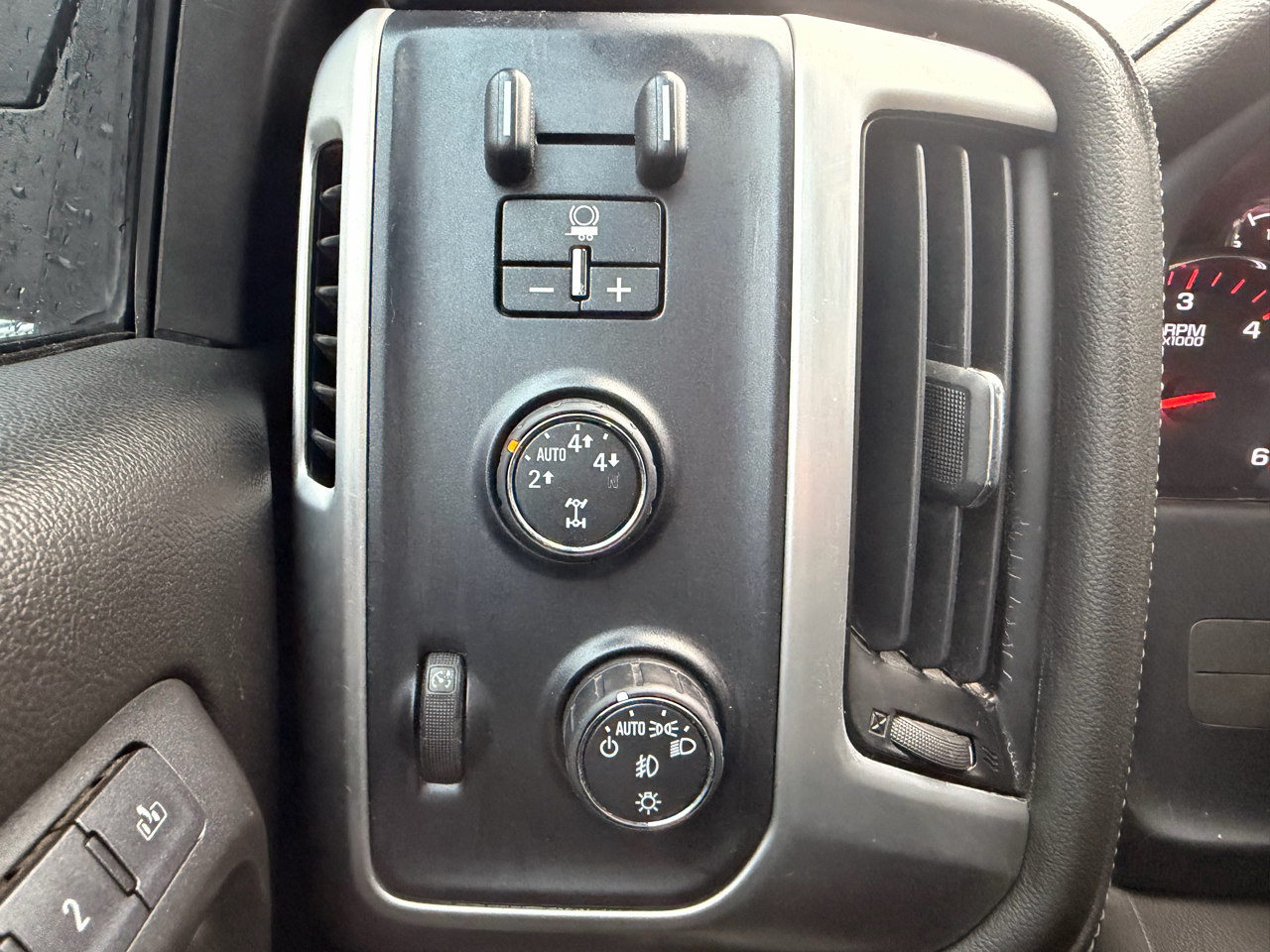 GMC Sierra 1500 SLT Crew Cab 4WD 2015