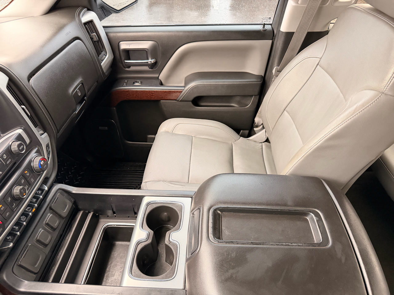 GMC Sierra 1500 SLT Crew Cab 4WD 2015