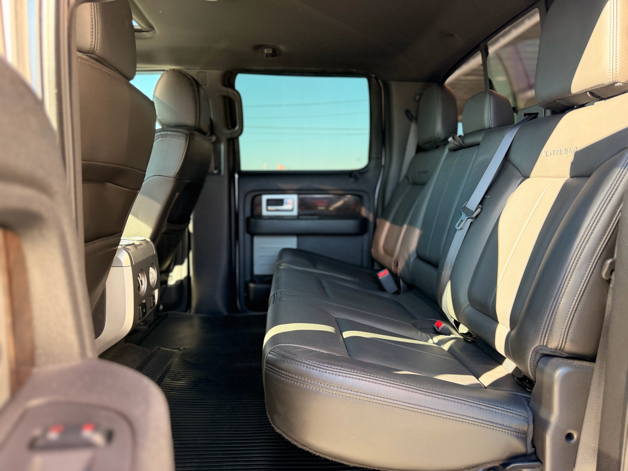 Ford F-150 Platinum SuperCrew 4WD 2014