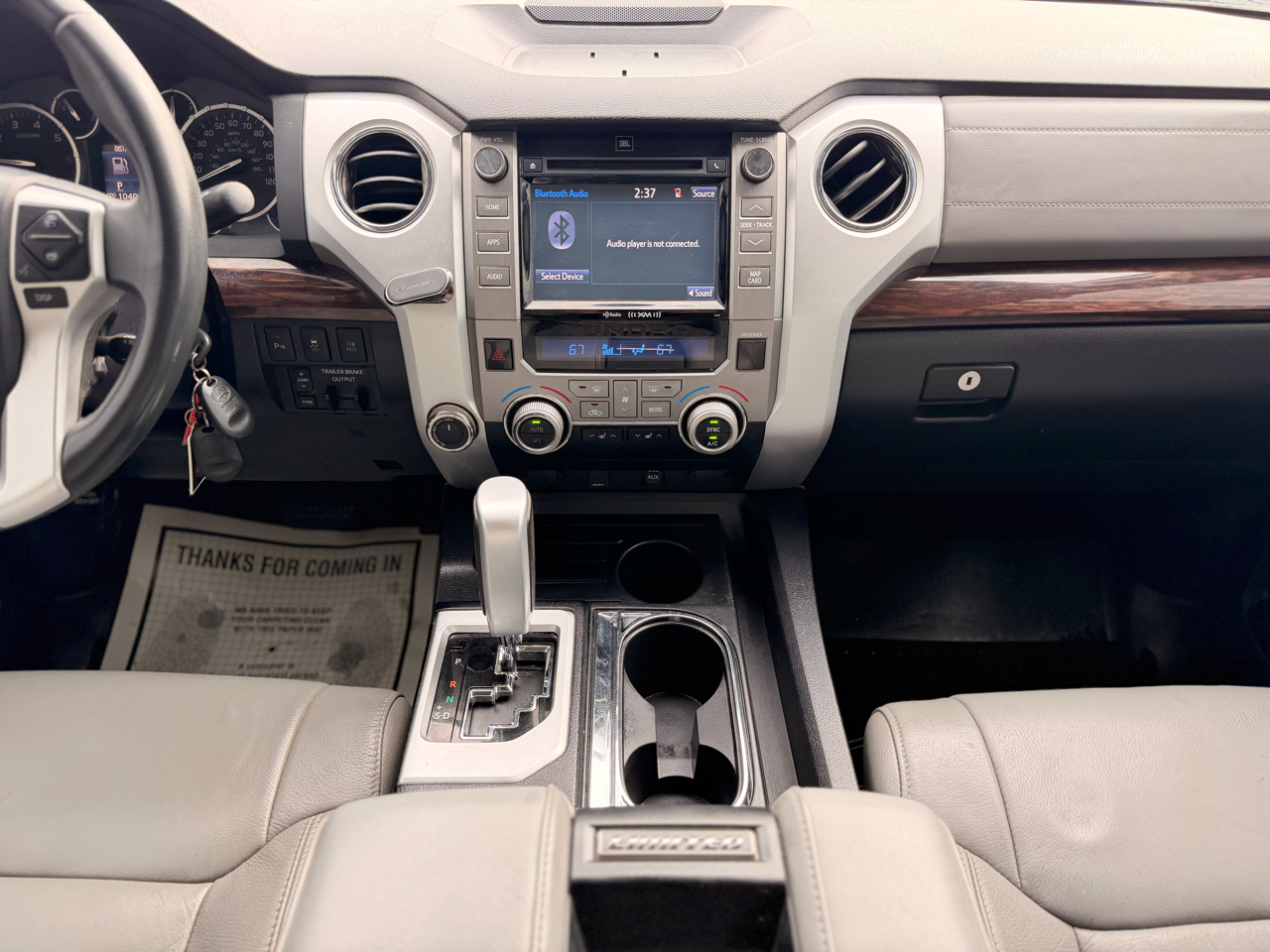 Toyota Tundra Limited 5.7L CrewMax 4WD 2017