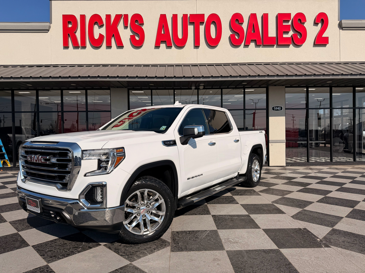 GMC Sierra 1500 SLT Crew Cab Short Bed 4WD 2021