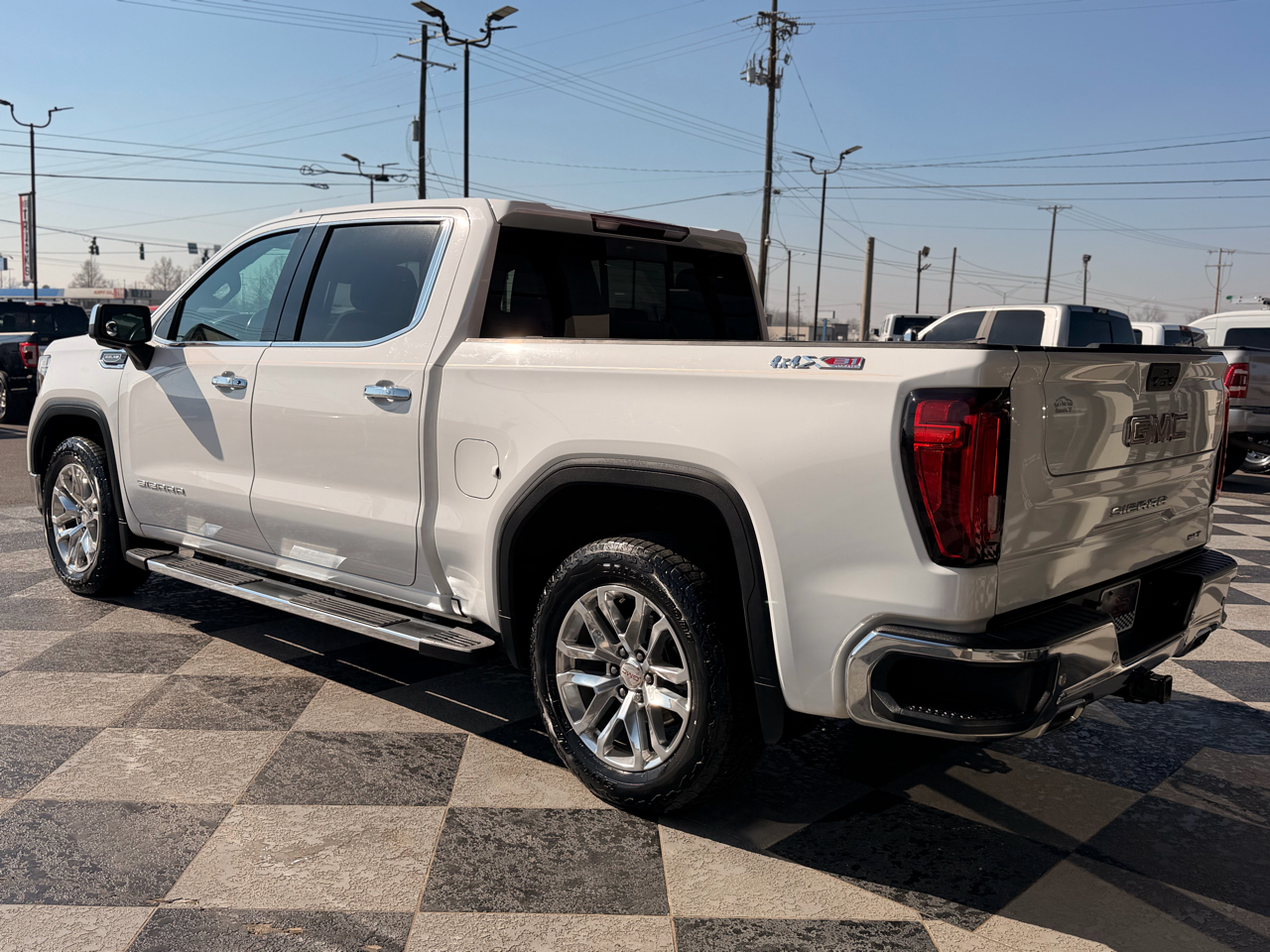 GMC Sierra 1500 SLT Crew Cab Short Bed 4WD 2021